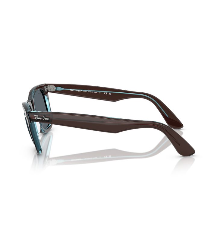 Ray-Ban Original Wayfarer Classic - Rb2140 occhiali da sole marrone su azzurro lucido con lenti blu - vista laterale