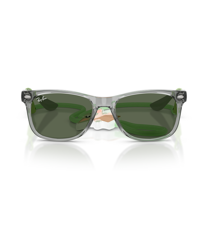Ray-Ban New Wayfarer Junior - RJ9052S occhiali da sole grigio trasparente con lenti verde - vista frontale