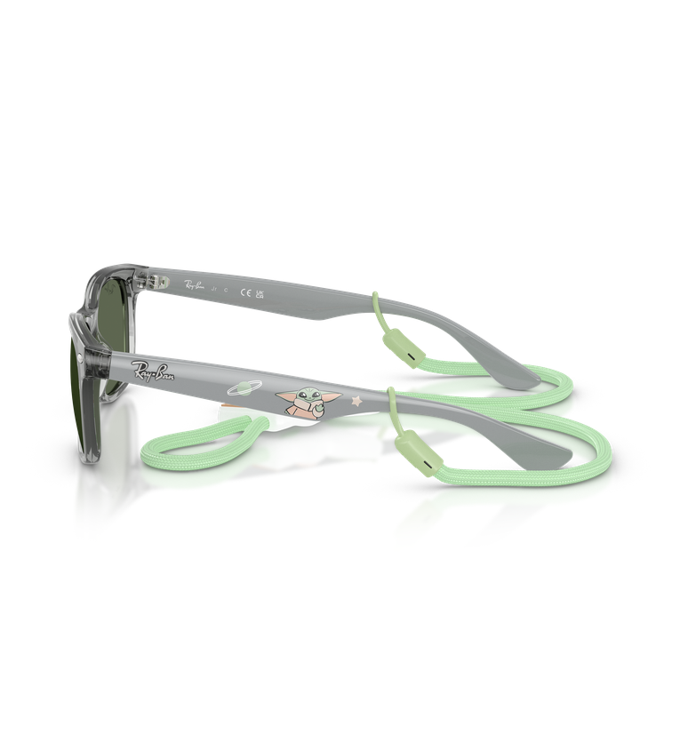 Ray-Ban New Wayfarer Junior - RJ9052S occhiali da sole grigio trasparente con lenti verde - vista laterale