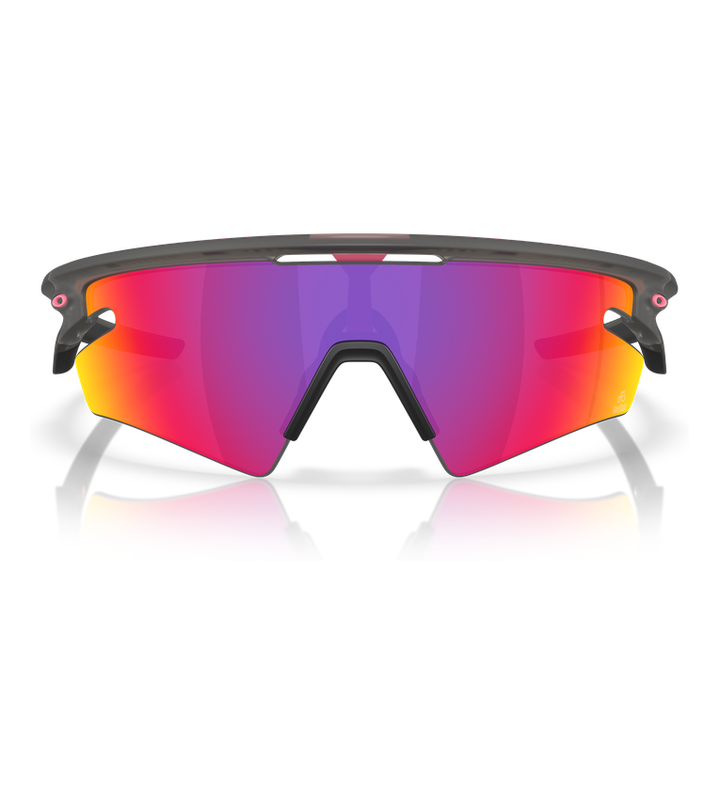Oakley Sphaera Slash OO9499 Grigio Fumo // Prizm Road - vista frontale