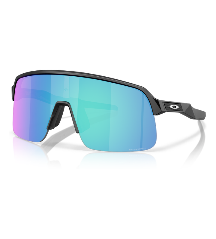Oakley Sutro Lite S OO9496 Nero Opaco / Prizm Sapphire - vista angolata